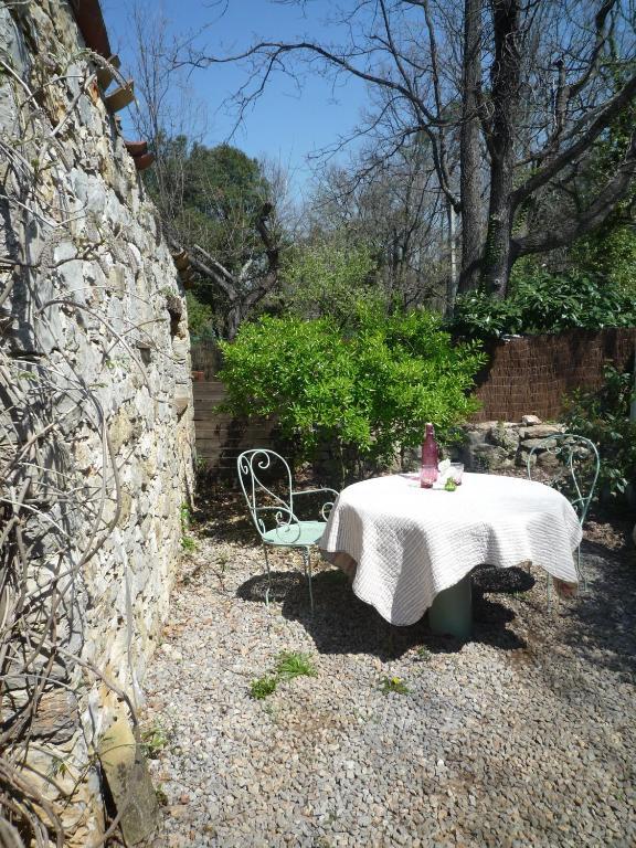La Rose Des Vents Panzió Montauroux Szoba fotó